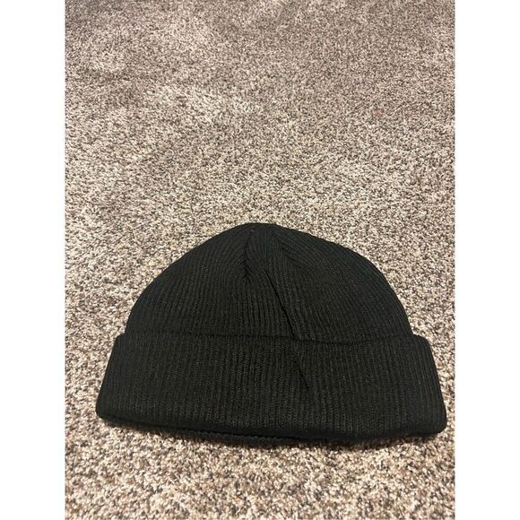 Urban outfitters smiley beanie hat C27-45 - Picture 2 of 4